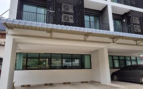 Tiara Place